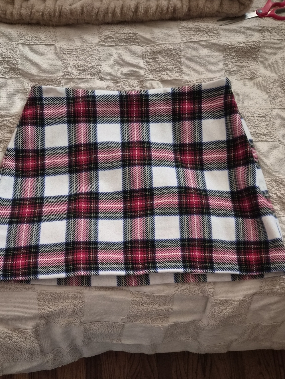 Abercrombie & Fitch White Plaid Mini Skirt with Pink and Black
